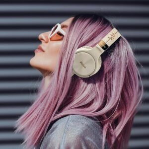 Achados e Ofertas Imperdíveis 37 Fone de ouvido, PFO02G com Cabo Flat emborrachado, Concha almofadada, Bege/Rose Gold, Philco